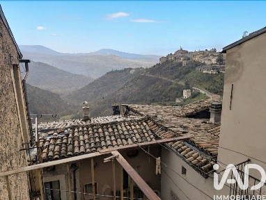 Pacentro, Via supportici, 25