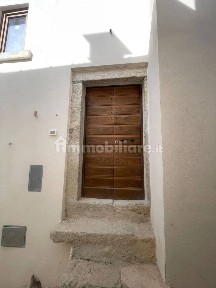 L'Aquila, Paganica - Tempera, Via Ed Arco del Postino