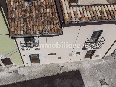 Poggio Picenze, Via dei Monti