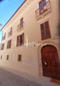Caporciano, Corso Vittorio Emanuele