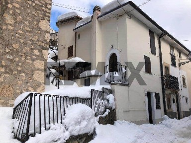 Rivisondoli, Via IV Novembre, 88