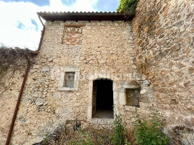 Terratetto unifamiliare Località Roccacalascio, snc, Calascio