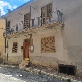 Terratetto plurifamiliare via Madonnina, Centro, Celano