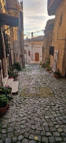 Carsoli, Via Castellano, 28