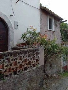 Terratetto unifamiliare via Vallone, Centro, Capestrano