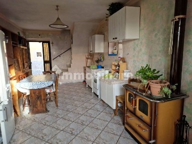 Terratetto unifamiliare via dei Marsi 54B, Santo Stefano, Sante Marie