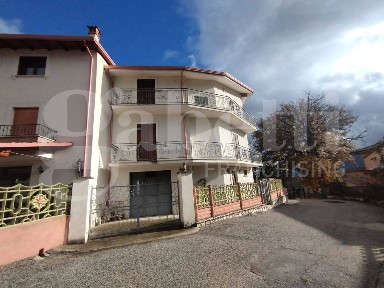 Terratetto unifamiliare via Colle San Giacomo, 40, Colle San Giacomo, Tagliacozzo