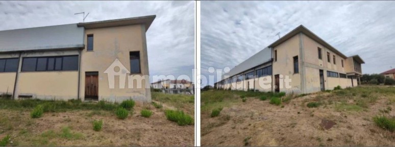 Capannone all'asta via Fornaci e via Fonte San Piero 5, Marciano della Chiana