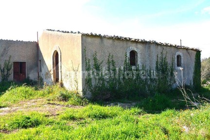 Casale piazzetta Paulu Nusca, Noto