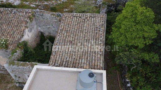 Rustico Strada Provinciale Serralombardi Scassabarile, Avola