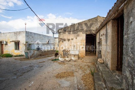 Rustico via per Canicattini 250, Canicattini Bagni