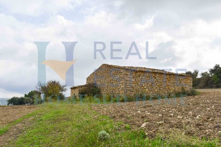 Casale, da ristrutturare, 100585 m², Centro, Palazzolo Acreide