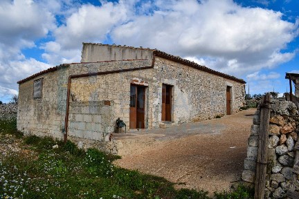 Casale via Tommaso Fazello, Centro, Noto