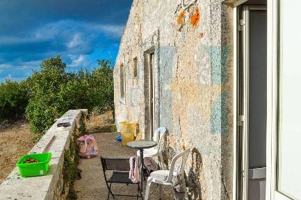 Masseria, da ristrutturare, 490 m², Centro, Noto
