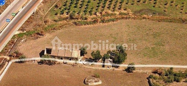 Rustico 675 m², Tivoli, Siracusa