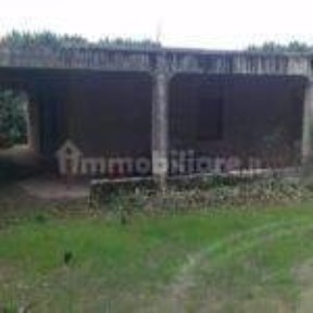 Rustico 6130 m², Avola