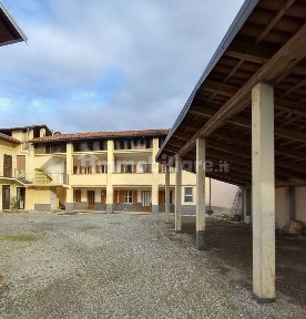 Casa colonica via Donizzotti 2, Centro, Quarona