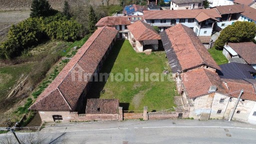 Rustico via regina Margherita 6, Villarboit