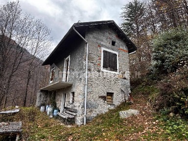 Baita via centro, Sabbia, Varallo
