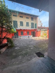 Casale via Perinotti 41, Centro, Cigliano