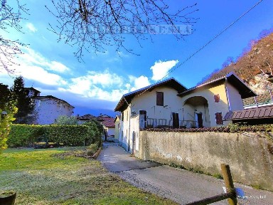 Casale frazione Vanzone 25, Centro, Borgosesia
