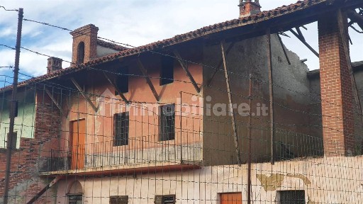 Cigliano, Strada Peirano