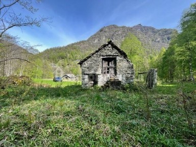 Rustico frazione Reale, Piode