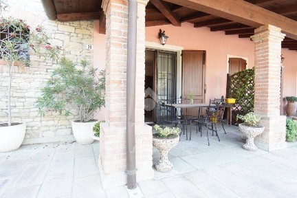 Villa plurifamiliare via Adige 13, Gorzano, Maranello