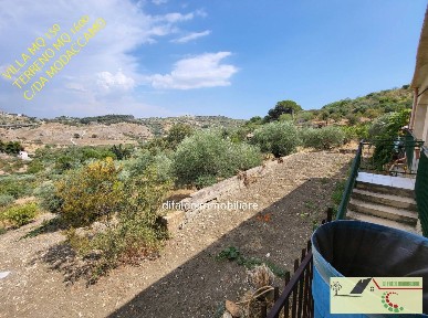 Villa unifamiliare Contrada Modaccamo, Serraferlicchio, Montaperto, Giardina Gallotti, Agrigento