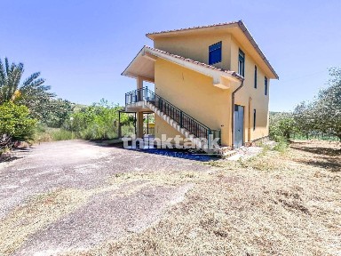 Villa unifamiliare Contrada Modaccamo snc, Serraferlicchio, Montaperto, Giardina Gallotti, Agrigento