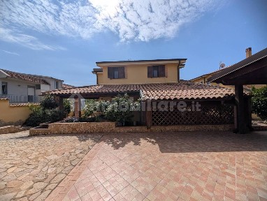 Agrigento, Via degli Ulivi, 11