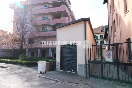 Magazzino - Deposito in Vendita