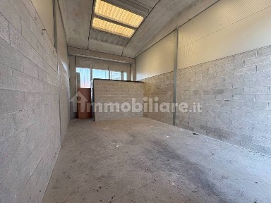 Magazzino - Deposito in Vendita