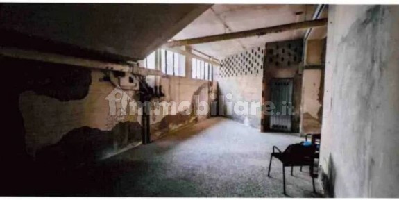 Magazzino all'asta via Sempione, Pero