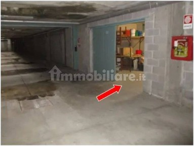 Magazzino all'asta via Fratelli di Dio 2, Magenta