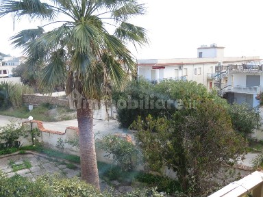 Appartamento in villa via Veneto, Porto Palo Est, Menfi