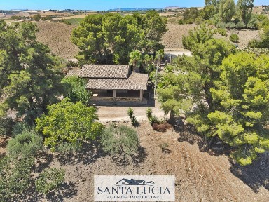 Villa unifamiliare Strada Provinciale Ex Consortile, Canicattì