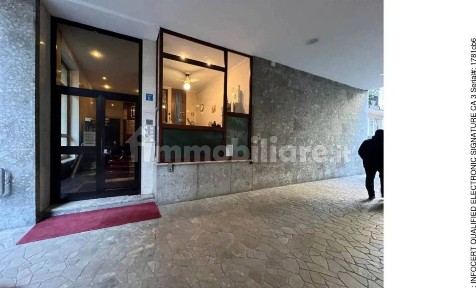 Magazzino all'asta via Voghera 9/A, Milano