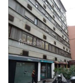 Magazzino all'asta corso di Porta Romana 51, Milano