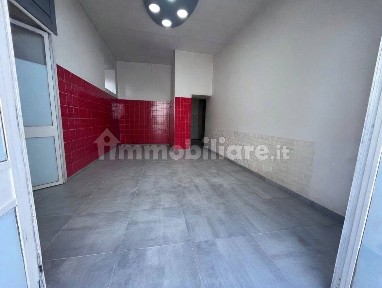 Attività commerciale in Affitto