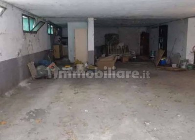 Magazzino all'asta via Giacomo Leopardi, 1, Truccazzano