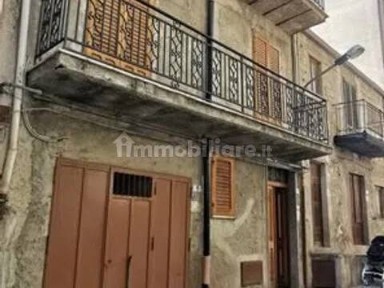 Villa unifamiliare via Gioeni, Alessandria della Rocca