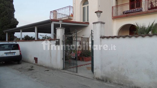 Villa bifamiliare via dei Ciclamini 11, Contrada Fiori Sud, Menfi