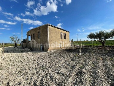 Villa unifamiliare 99 m², Naro