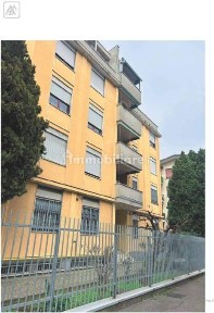 Magazzino all'asta via A. Dante, 47, Cormano