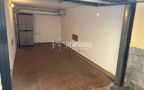 Magazzino - Deposito in Vendita