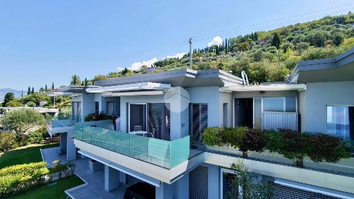 Attico via Vincenzo Bellini 16, Centro, Torri del Benaco