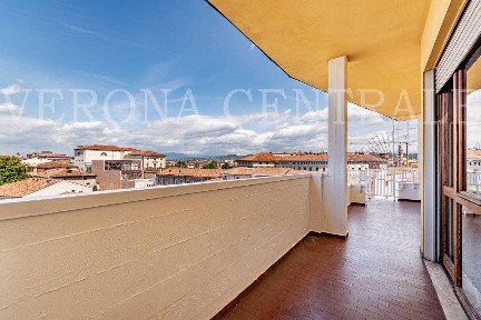 Attico piazza Cittadella 22, Cittadella - Porta Nuova, Verona