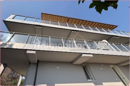 Attico via San Colombano 21, Centro, Bardolino