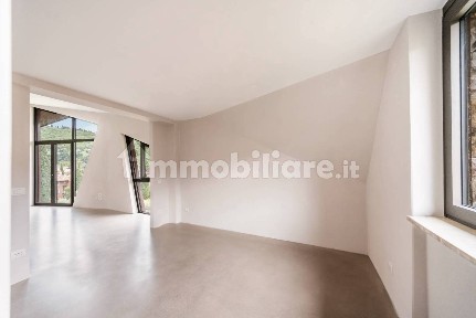 Attico via Tiziano 1, Garda